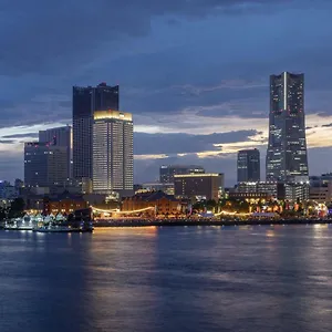 Hotel Apa & Yokohama Bay Tower, Yokohama (Kanagawa)