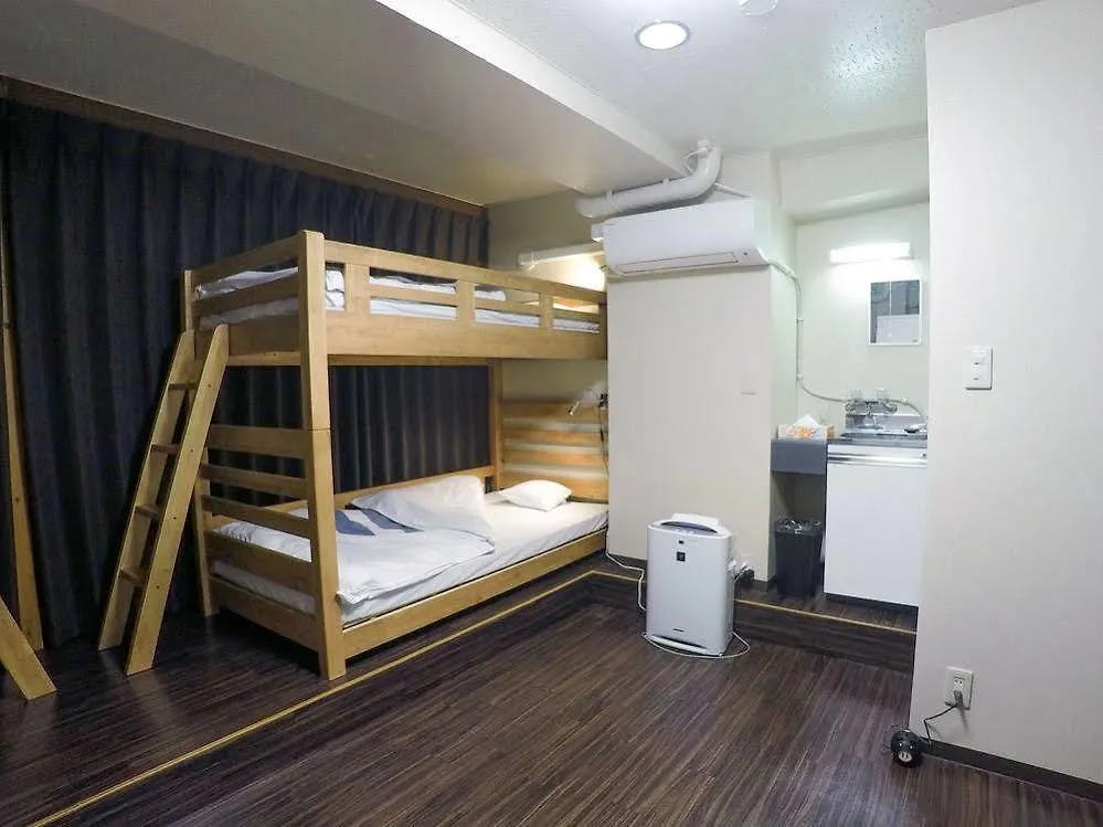 Yokohama Central Hostel